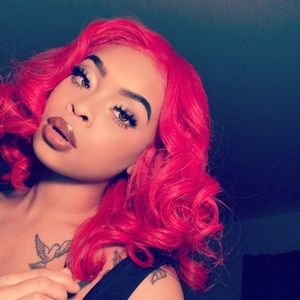 Meet your Posher, Laquenta